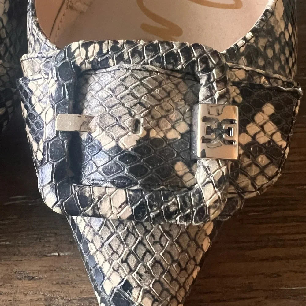 Sam Edelman Women's Snake-Print Pointed Toe Flats in Black/Tan - Picture 2 of 6